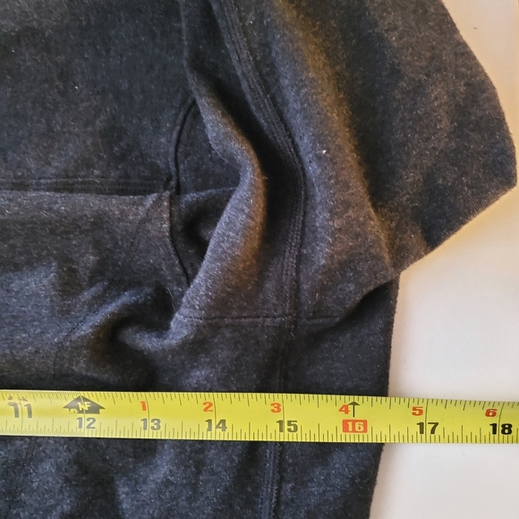 Women's Grey/Charcoal, Lululemon Iconic Wrap Sweater, Size 6 - Picture 11 of 11